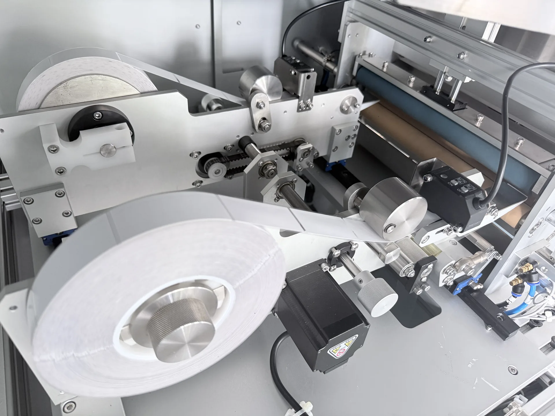 automatic center tube taping machine feed
